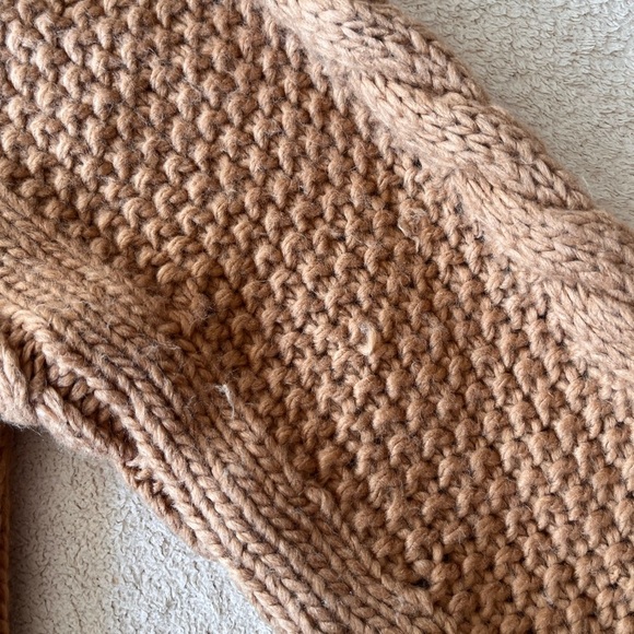 NWT Elie Tahari Camel Cable Knit Sweater M - Picture 12 of 12